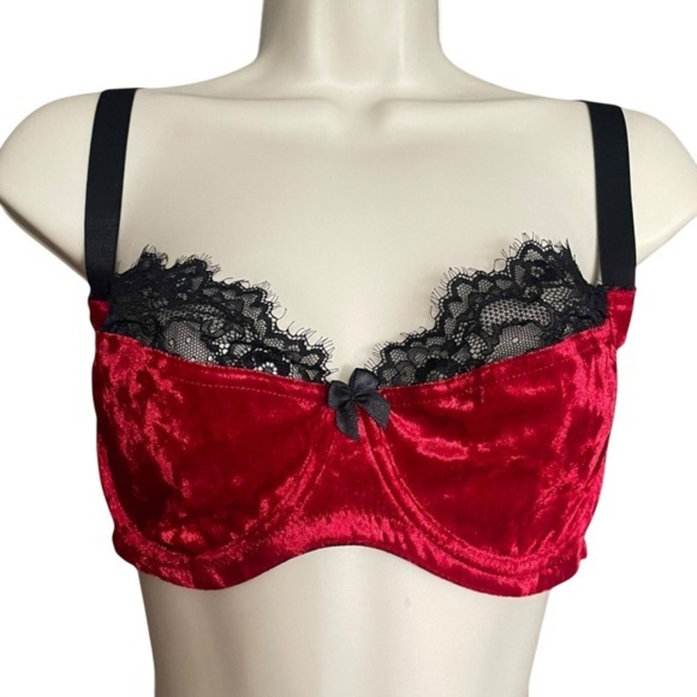 NWT Frederick's Martyna Red Velvet Black Lace Underwire Balconette Bra 32DD
